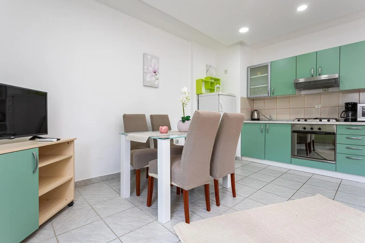 Apartments La Natalli Baska  Croatia