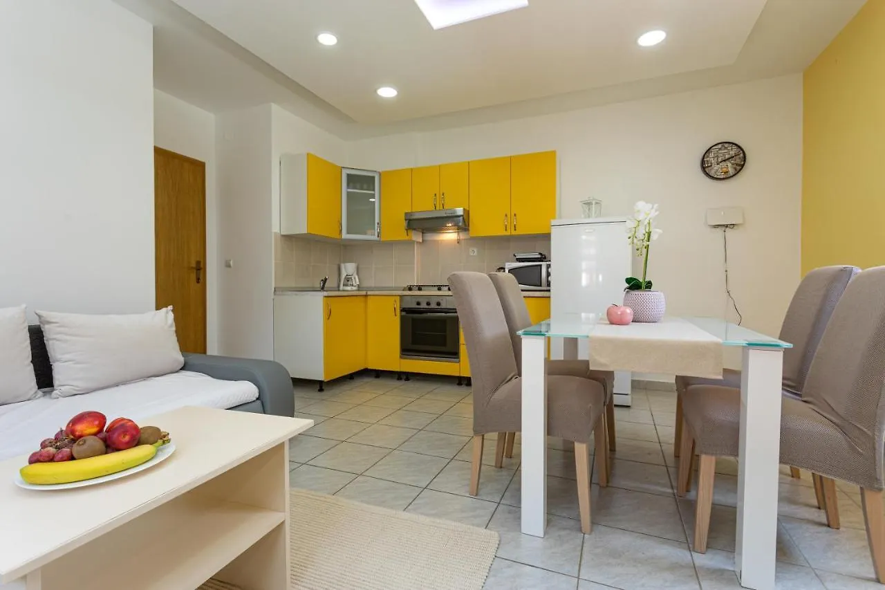 Apartments La Natalli Baska
