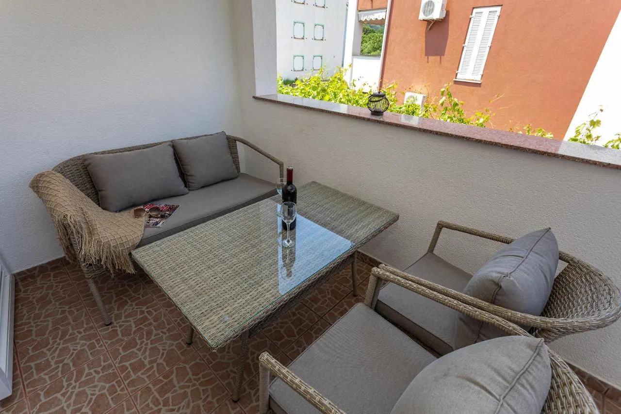 Apartments La Natalli Baska  Croatia