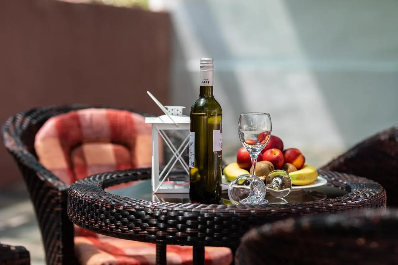 Apartments La Natalli Baska  0*, Baska (Krk) Croatia